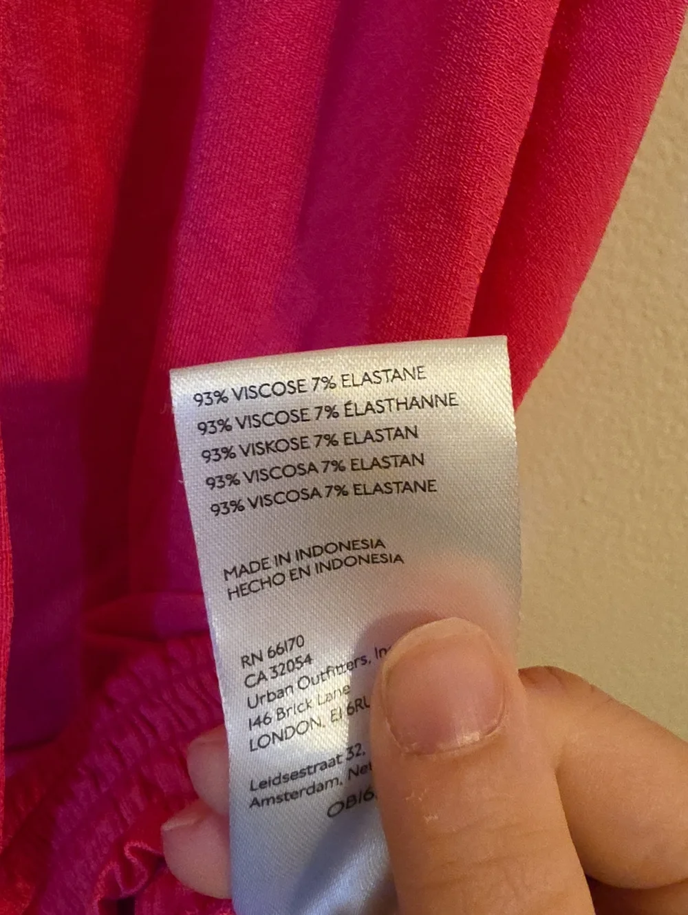 Anthropologie Hot Pink Tie Neck Sleevless  Blouse. In EUC